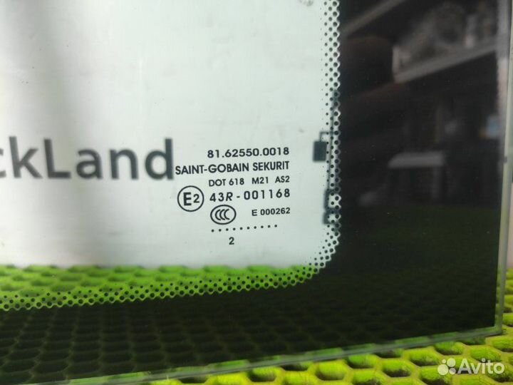 Стекло боковое правое Man Tgx 2012