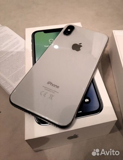 iPhone X, 64 ГБ