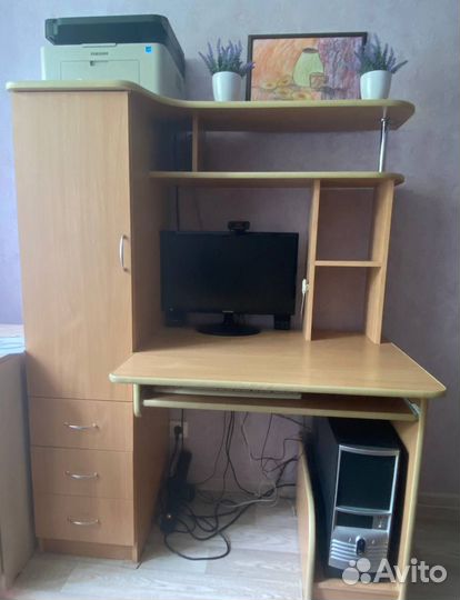 Письменный стол школьный
