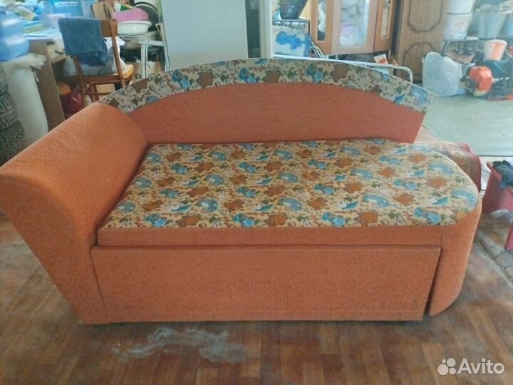 Диван подрасковый