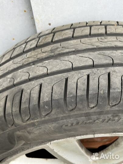Pirelli Cinturato P7 225/50 R17