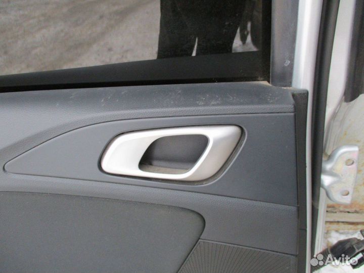 Обшивка двери задней левой Kia Ceed 3 (CD)