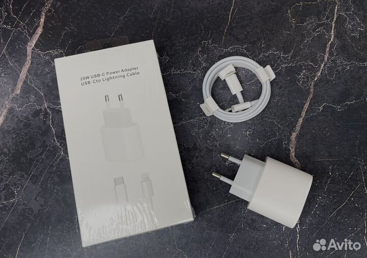 Сетевое зарядное устройство для айфон новое