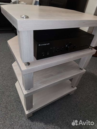 Стойка для аудио аппаратуры