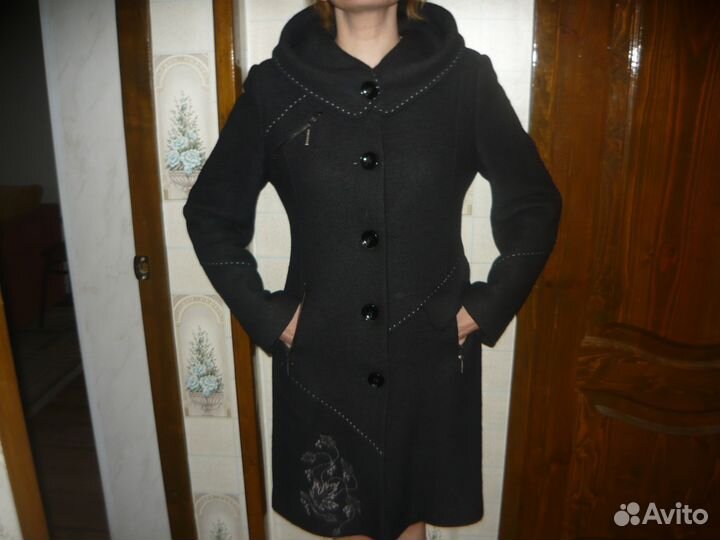 Предлагаю женское полупальто