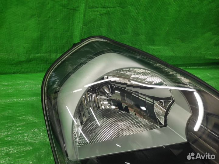 Фары Hyundai Tucson 2004-2009