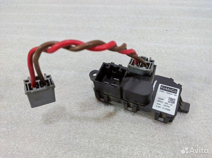 Резистор отопителя Ford Focus 3 2011-2019