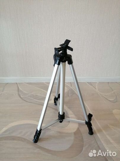 Мольберт тренога