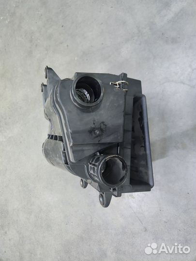 Корпус воздушного фильтра Volvo Penta 22469302, 23