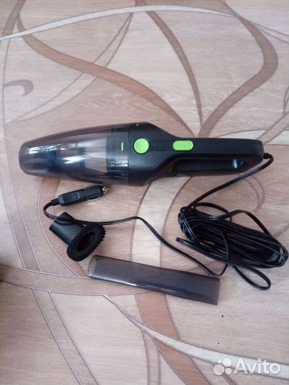 Автомобильный пылесос