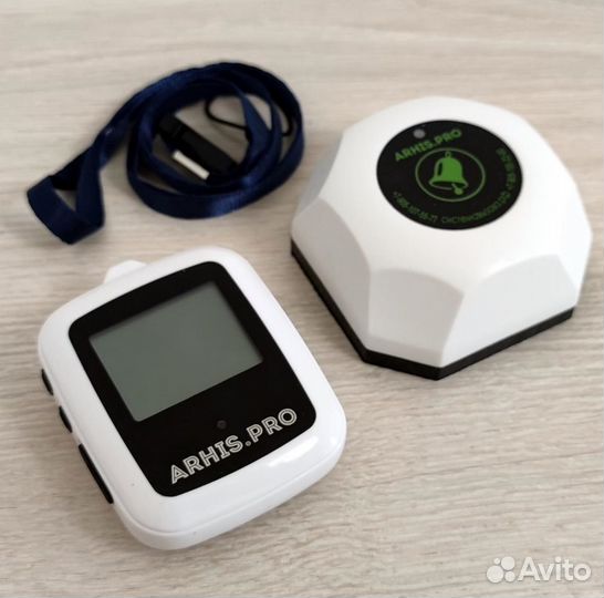 Кнопка вызова персонала и часы пейджер Поясной