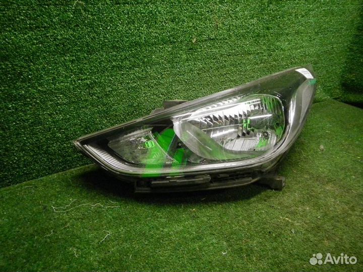 Фара левая Hyundai Solaris