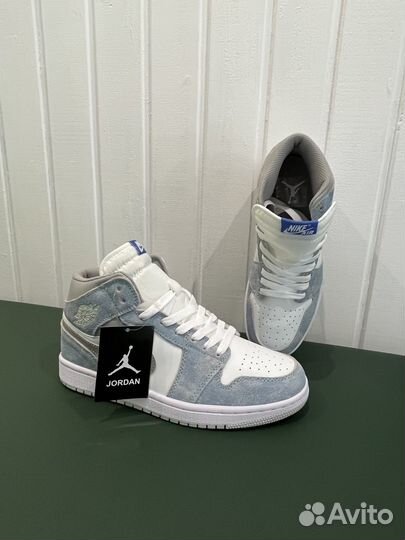 Кеды Air Jordan 1 High OG «Hyper Royal»