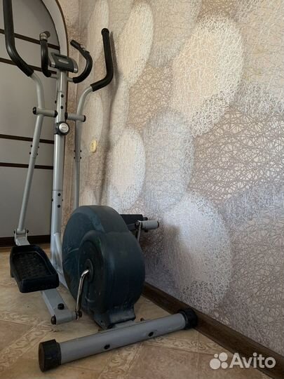 Эллиптический тренажер torneo