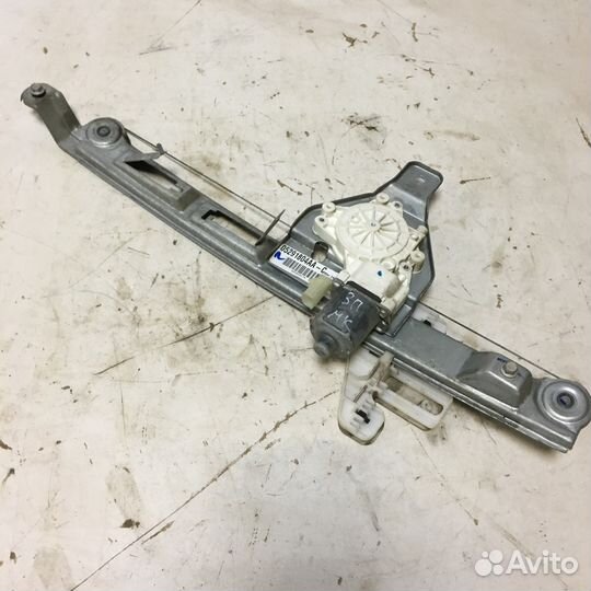 Стеклоподъемник задний Jeep Liberty Джип Либерти