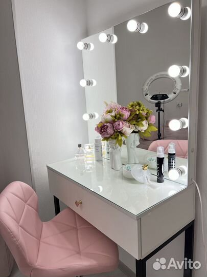 Аренда рабочего места бровиста, визажиста