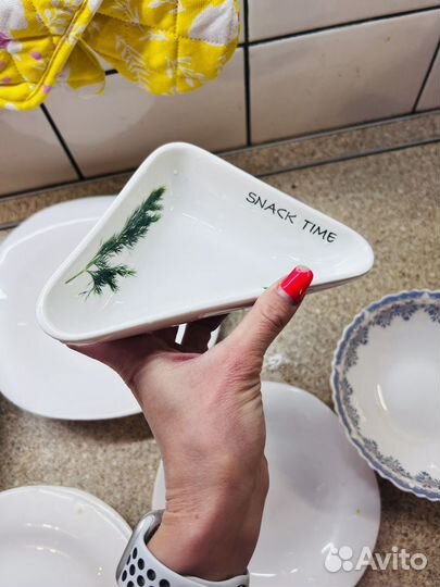 Набор столовой посуды тарелки