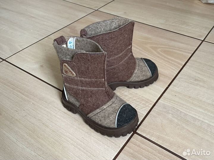 Продаю детские вещи