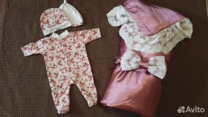 Конверт для новорожденной, подарок слип и шапочки