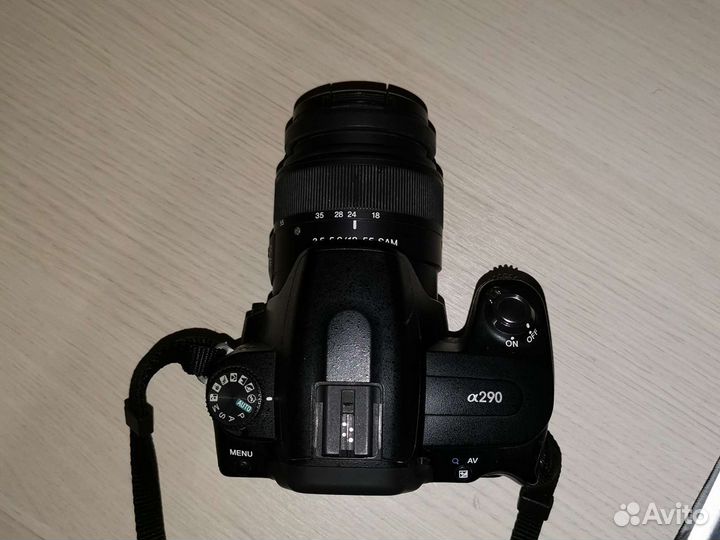 Зеркальный фотоаппарат Sony