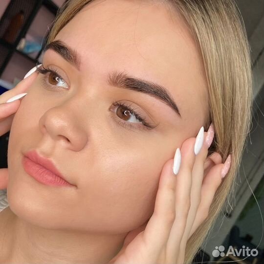 Оформление бровей и ламинирование ресниц Центр