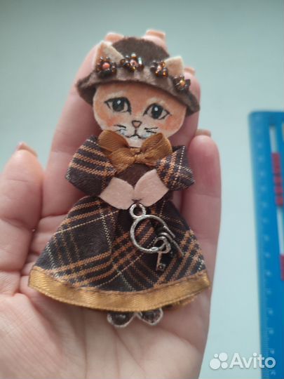 Брошь из фетра