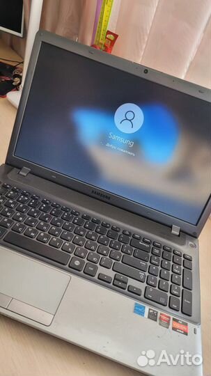 Ноутбук samsung