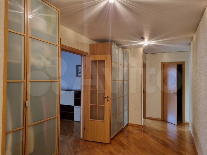 3-к. квартира, 100,9 м², 1/14 эт.