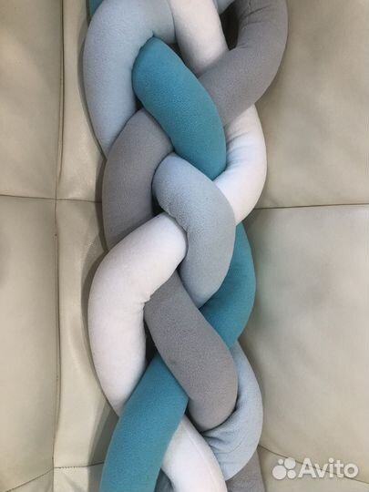 Бортик косичка в кроватку