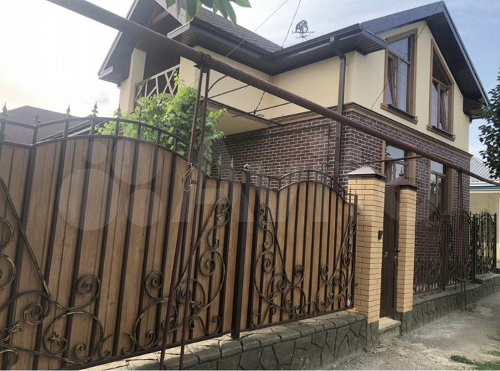 Дом 115 м² на участке 4 сот.