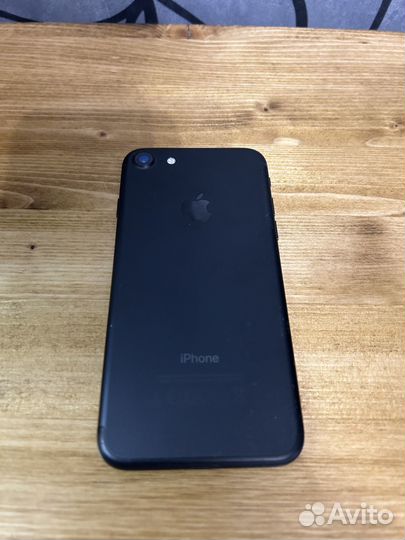 iPhone 7 на 32 гб