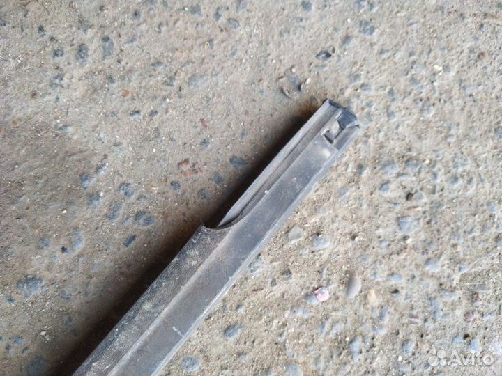 Молдинг стекла задний левый Заз Сенс T100 1.3 2008