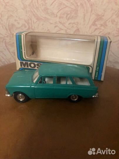 Москвич 426 1:43 зеленый