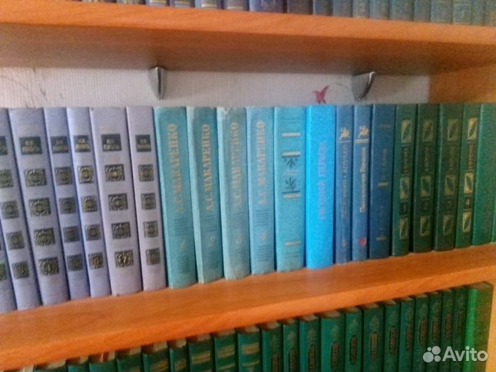 Книги. Много разных