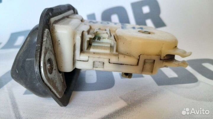 Замок багажника Nissan Note E11 2005-2009