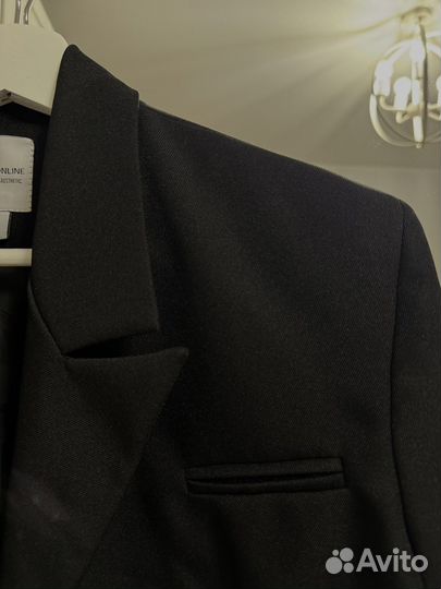 Пиджак женский черный укороченный