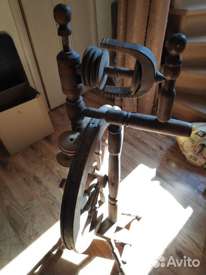 Прялка деревянная старинная