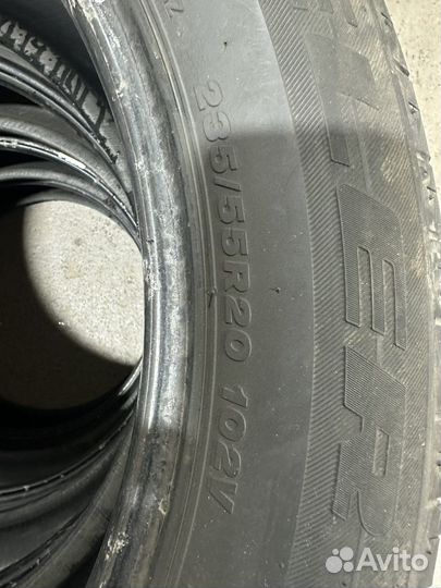 Bridgestone Dueler H/L 33A 235/55 R20