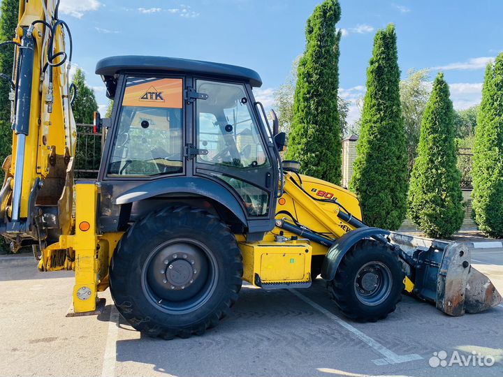 Экскаватор-погрузчик New Holland B80B, 2020