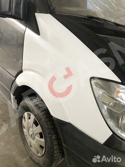 Крылья передние Dodge Sprinter II (2006–2009)