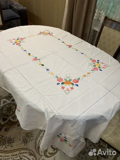 Скатерть с салфетками