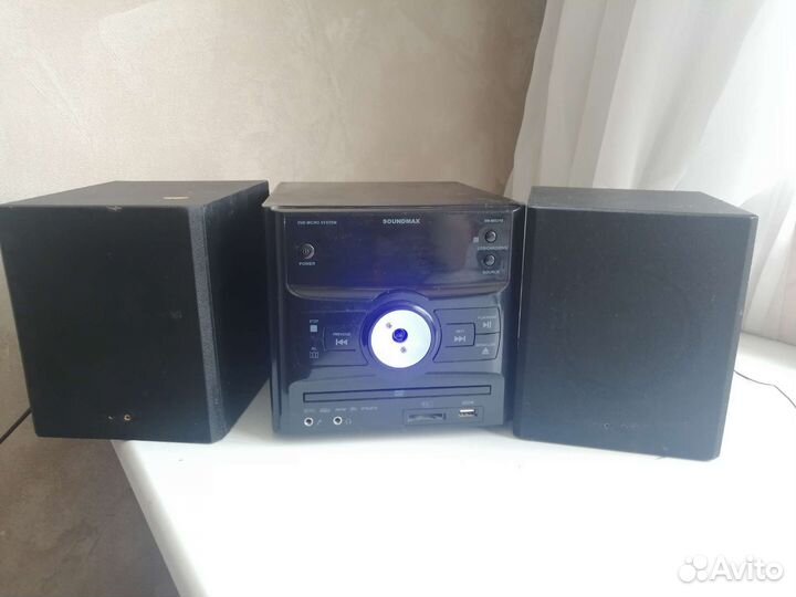 Музыкальный центр