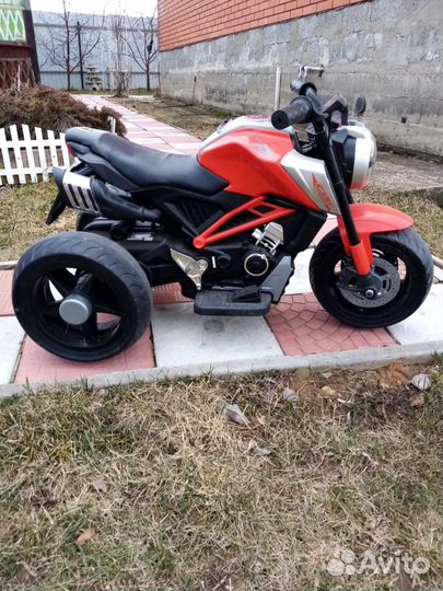 Детский квадроцикл на аккумуляторе бу