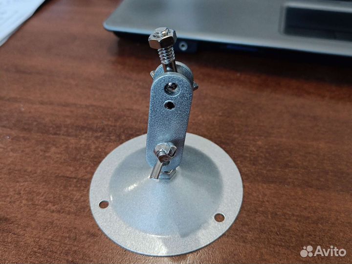 Кронштейн для видеокамеры