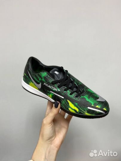 Футзалки Nike