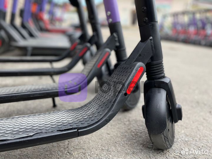 Электросамокат Ninebot Kickscooter ES4