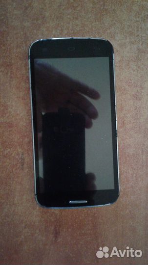 Продам смартфон