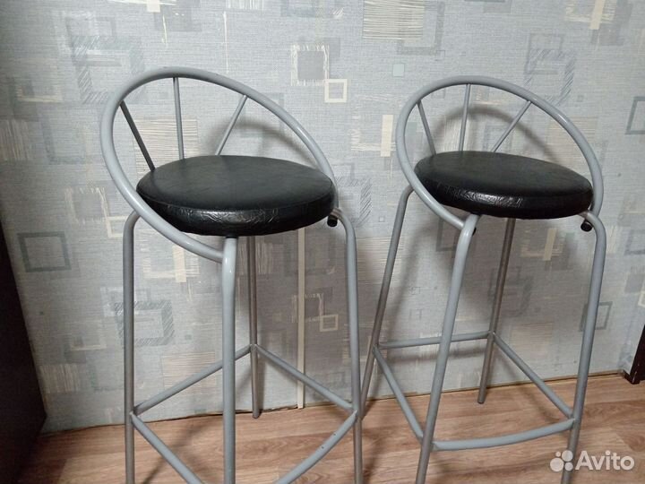 Барный стул