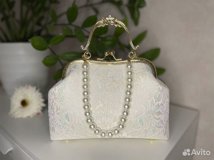 Сумка женская с фермуaром новая