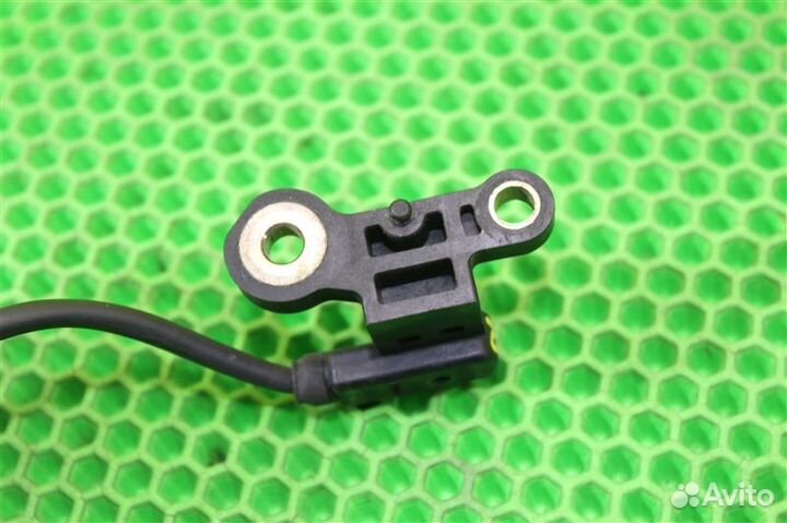 Датчик положения коленвала Mazda FP/FS